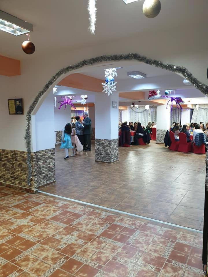 בראן Vila Muntii Bucegi & Spa מראה חיצוני תמונה