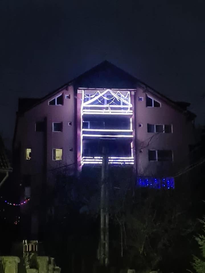בראן Vila Muntii Bucegi & Spa מראה חיצוני תמונה